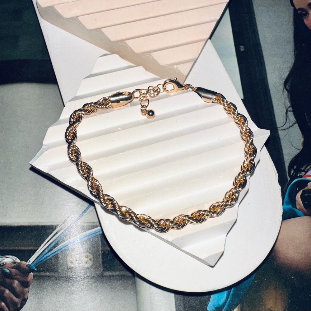 BRACELET Gold Colored Rope Chain - Picture 2 of 4